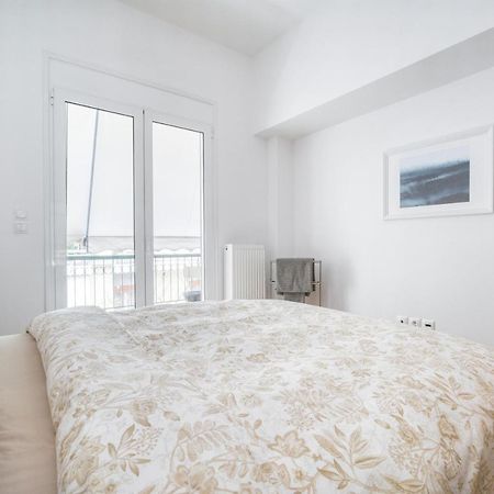 Stylish, Sunny New 2 Bedroom, Prime Central Atenas Exterior foto