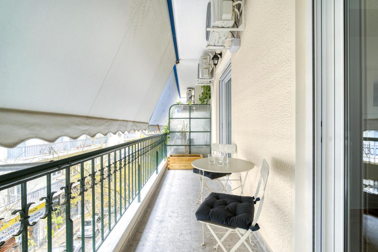 Stylish, Sunny New 2 Bedroom, Prime Central Atenas Exterior foto