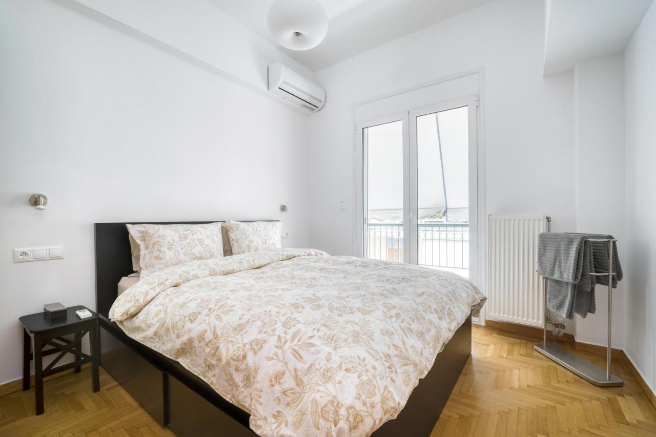 Stylish, Sunny New 2 Bedroom, Prime Central Atenas Exterior foto
