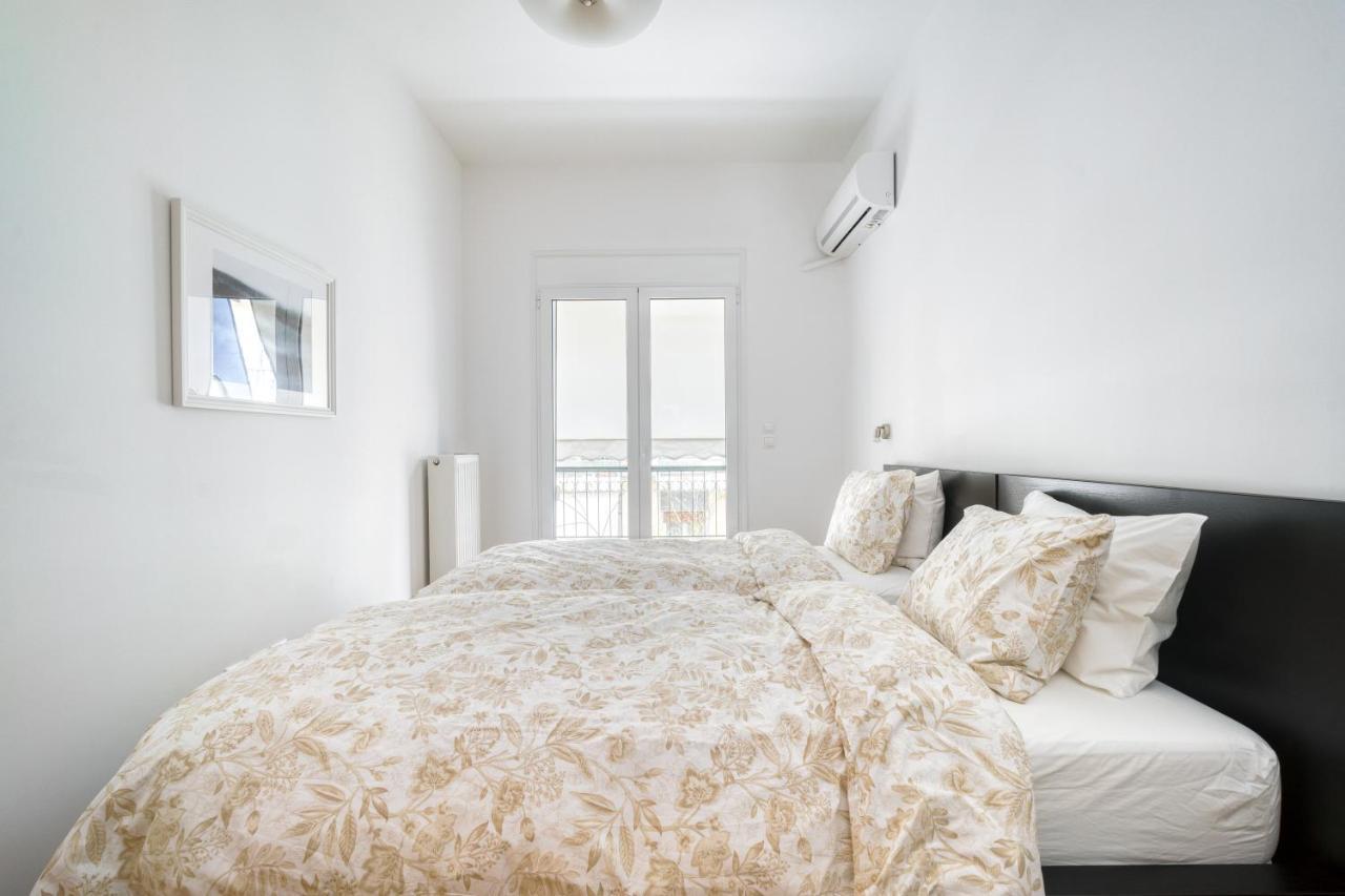 Stylish, Sunny New 2 Bedroom, Prime Central Atenas Exterior foto